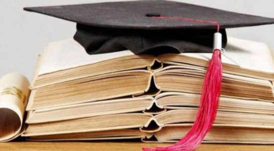 ΟΟΣΑ: Ουραγός της ΕΕ η Ελλάδα στην απασχόληση των πτυχιούχων Τριτοβάθμιας Εκπαίδευσης