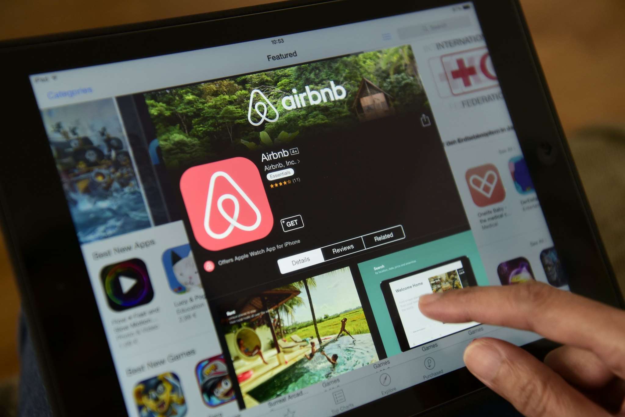 Airbnb: Η επίθεση σε τουρίστρια, τα $7 εκατ. και η μυστική ειδική μονάδα ασφαλείας