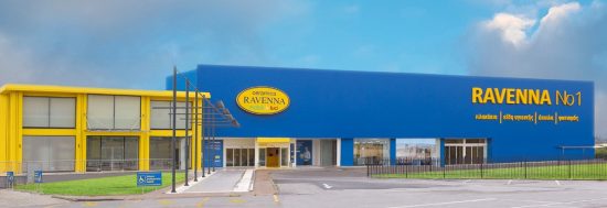 RAVENNA: Το επιτυχημένο μοντέλο ανάπτυξης συνεχίζεται με έπιπλα και φωτιστικά
