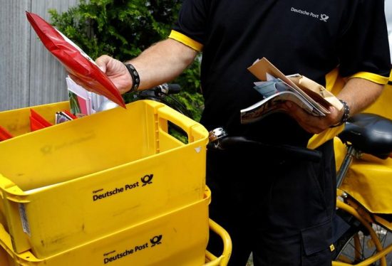 Deutsche Post: Δηλώνει έτοιμη για την παγκόσμια διανομή του εμβολίου της Pfizer