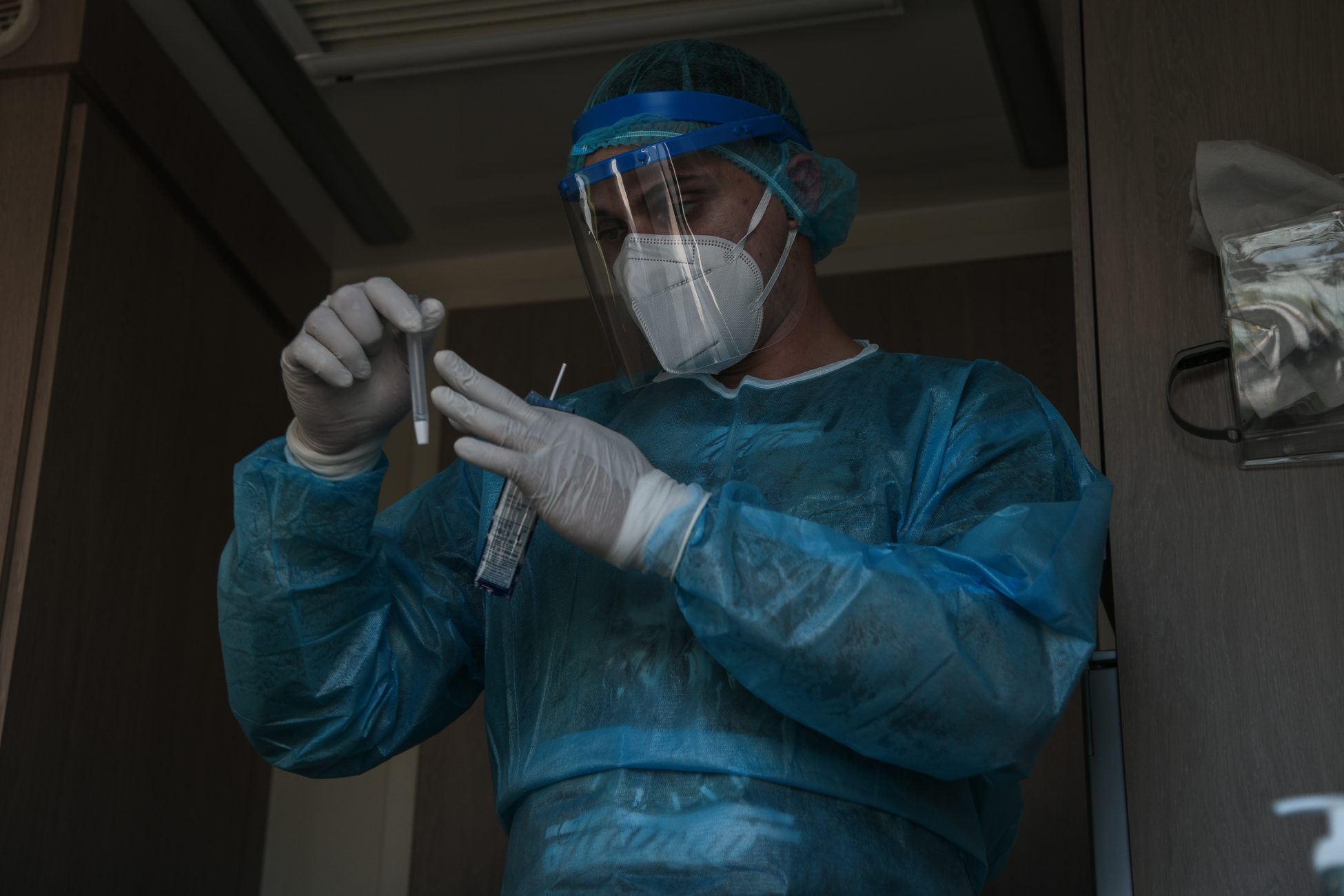 Έρευνα: Τι έφερε το πλαφόν στις τιμές των τεστ Covid