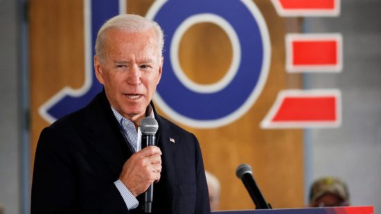 Κορωνοϊός – ΗΠΑ: Στην επιβολή ταξιδιωτικών απαγορεύσεων θα προχωρήσει ο Μπάιντεν