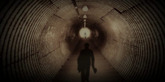 O συνωμοσιολόγοι και τα εμβόλια – Αυτός είναι ο τρόπος που σκέπτονται