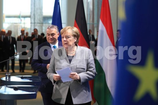 Η «δύση» της σιδηράς κυρίας: Η Μέρκελ χάνει το παιχνίδι σε ΕΕ και Γερμανία