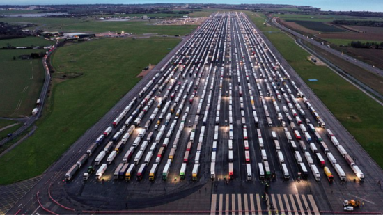 Βρετανία: Εγκλωβισμένοι στο Ντόβερ 10 Έλληνες οδηγοί – «Δεν έχουμε καμία ενημέρωση»