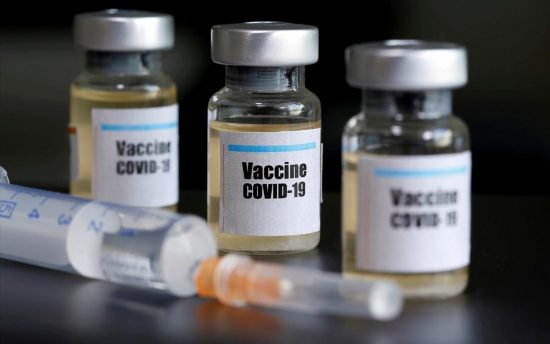 Γαλλία: Δωρεάν εμβόλια σε όλους