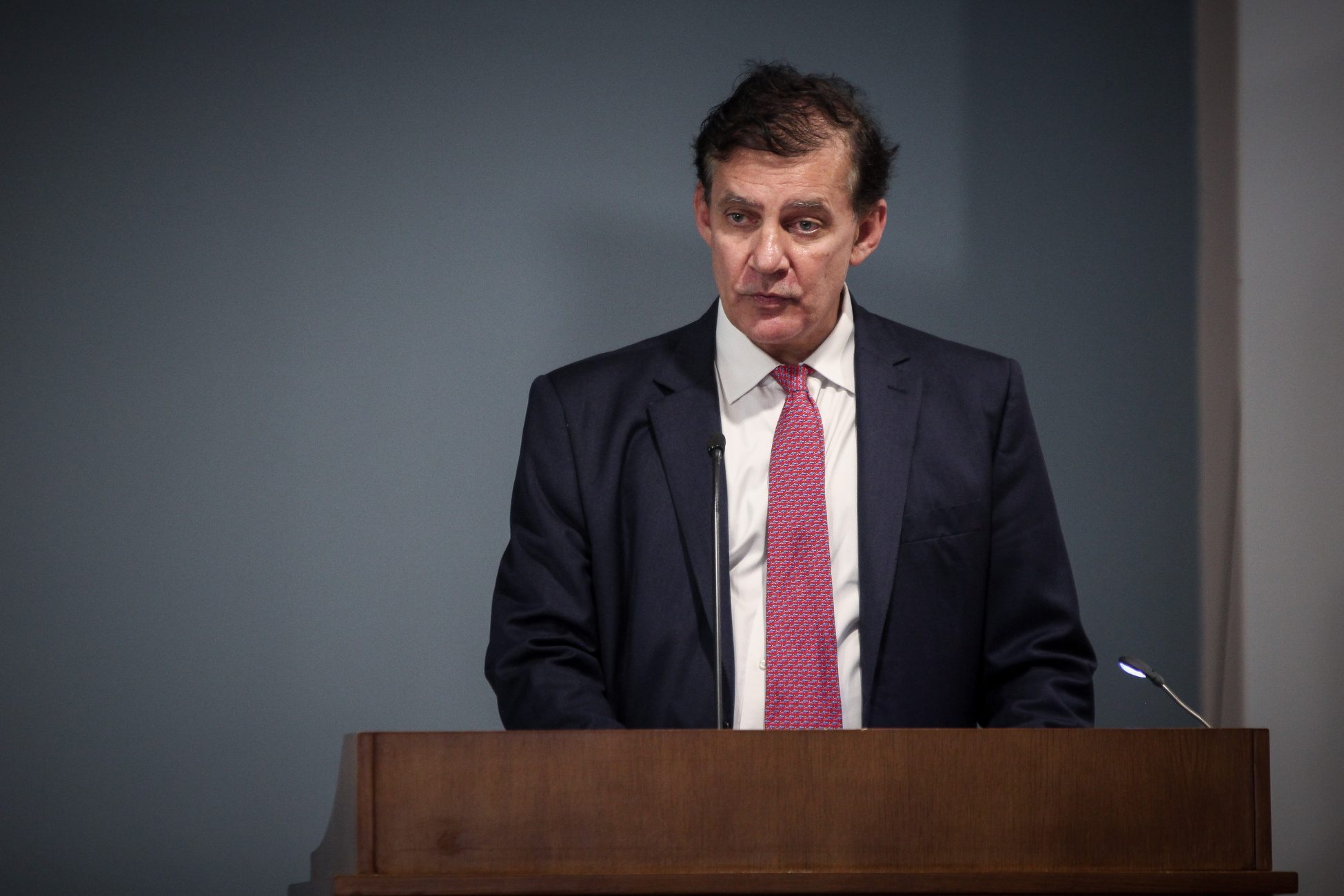 Δημόπουλος για κορωνοϊό: Τι γνωρίζουμε για τη θεραπεία της νόσου 10 μήνες μετά