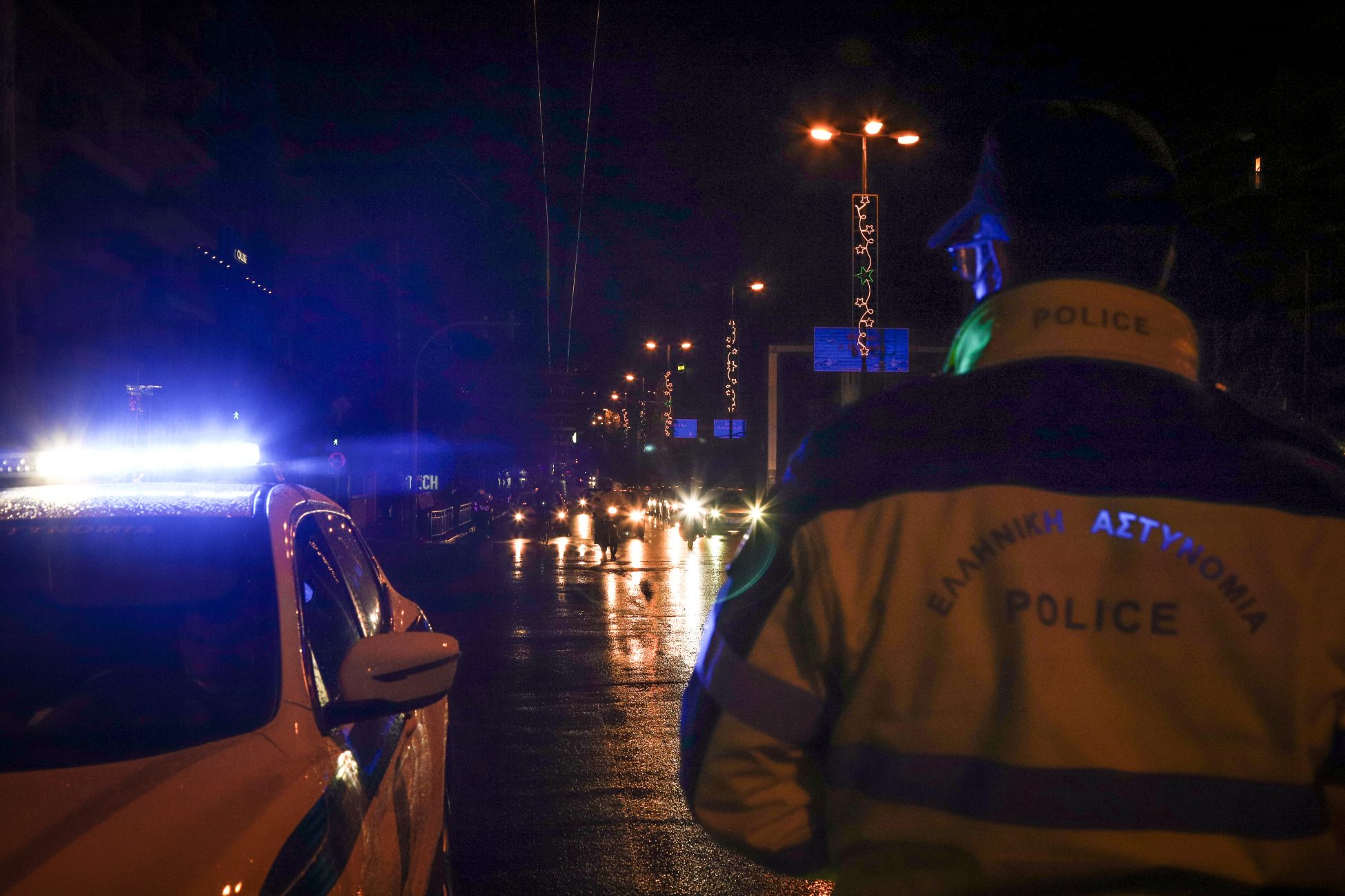 Πρόστιμα – κορωνοϊός: Πόσες ήταν οι παραβάσεις το βράδυ του Σαββάτου