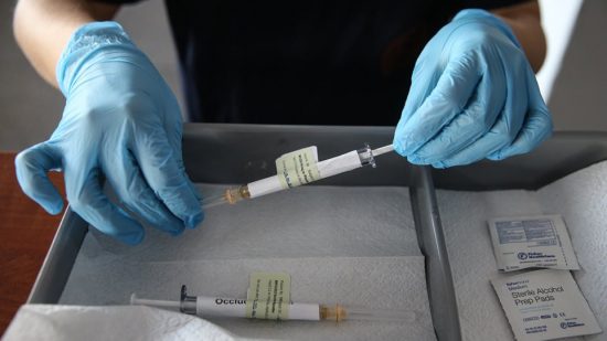 «Σχέδιο Ελευθερία»: Ξεκινά η καταγραφή των πρώτων που θα εμβολιαστούν στην Ελλάδα