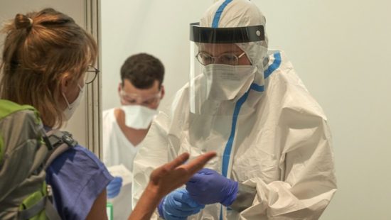 Κορωνοϊός: Μείωση 33% του ιικού φορτίου στα αστικά λύματα της Αττικής