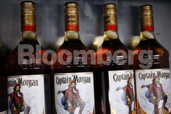 Η ισχυρή ζήτηση για τεκίλα βελτιώνει τα κέρδη της Diageo