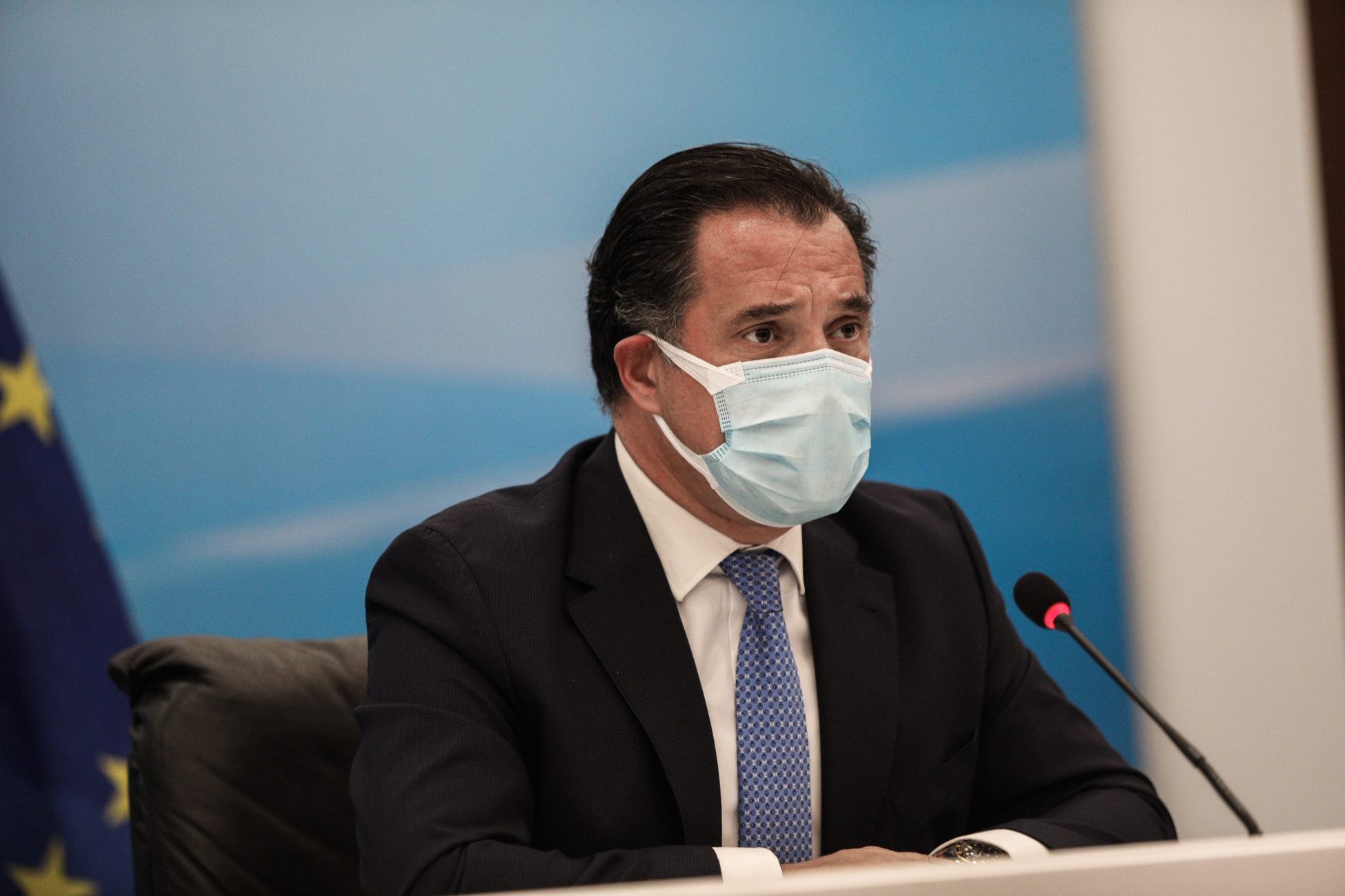 Γεωργιάδης: Αν συνεχιστεί η άνοδος των κρουσμάτων πρέπει να συζητάμε εκ νέου τι θα κάνουμε