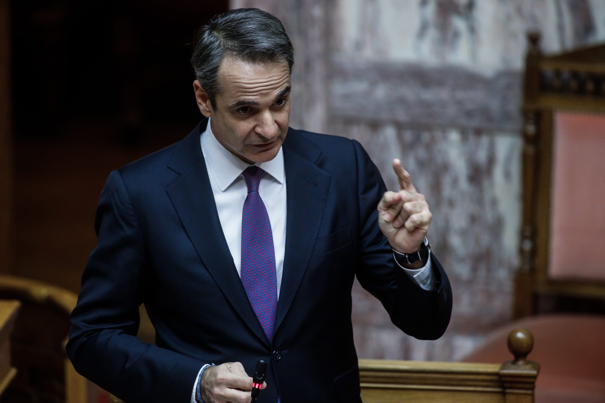 Μητσοτάκης: Ανοίγουμε τα καταστήματα από Δευτέρα αλλά με κανόνες