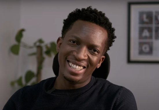 Ξεκίνησε από τη φτωχή Νιγηρία – Με μια startup έχει εκατομμύρια στον λογαριασμό του