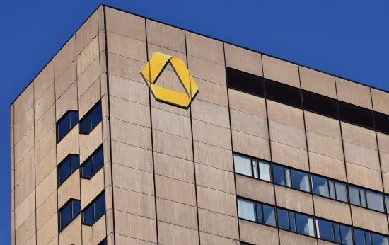 Commerzbank: Την «πόρτα της εξόδου» θα δουν 10.000 υπάλληλοι ως το 2024