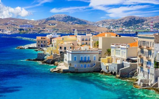 Αυτά είναι τα 5 καλύτερα ελληνικά νησιά που αξίζει να επισκεφτείτε το 2021
