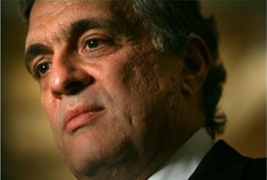 George Tenet: Ο Έλληνας πρώην διευθυντής της CIA δουλεύει στην πιο «μυστική» τράπεζα του κόσμου