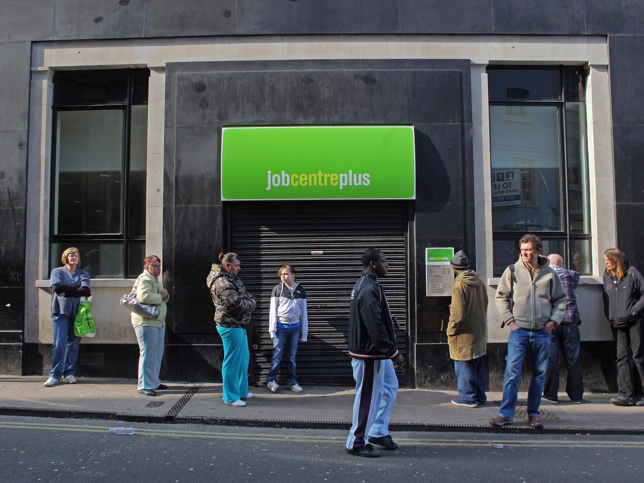 Βρετανία: Πτώση της ανεργίας στο 3,7%