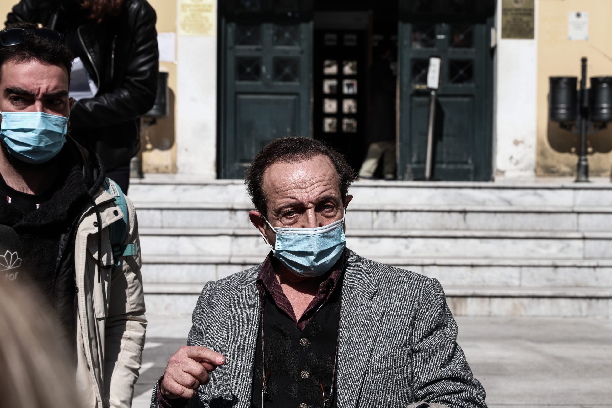 Μπιμπίλας: Τον λόγο έχει η Δικαιοσύνη – Τι δήλωσε μετά την κατάθεσή του στον εισαγγελέα (vid)