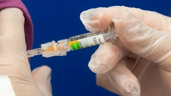 Δυναμικά η Ινδία στην παραγωγή εμβολίων – Νο2 δύναμη μετά τις ΗΠΑ