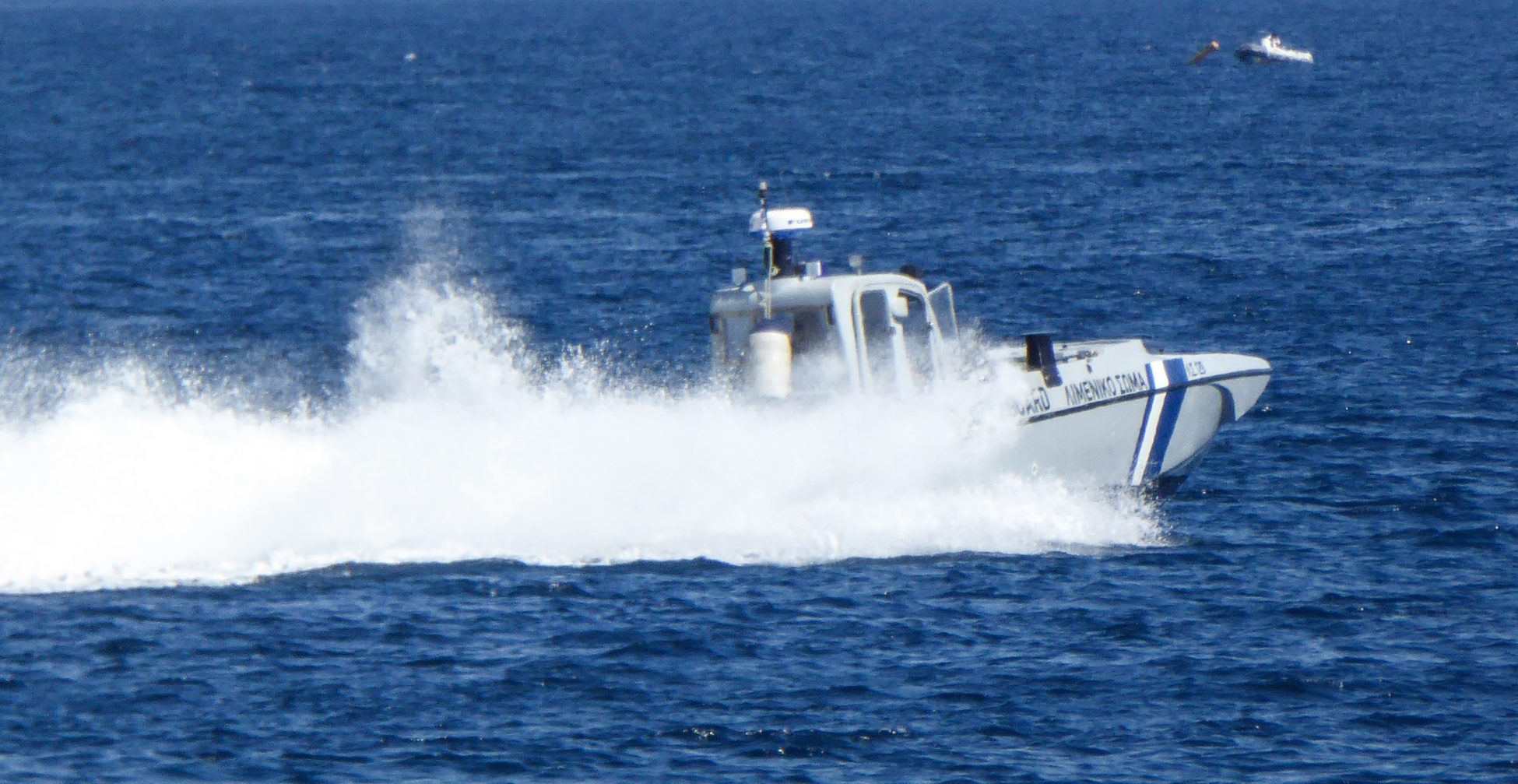Aκυβέρνητο φορτηγό πλοίο ανοικτά του Γυθείου