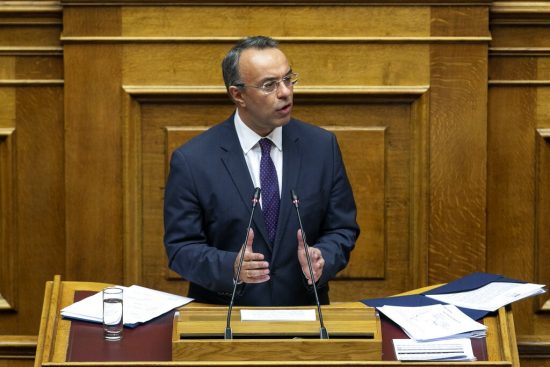 Βουλή: Ενημέρωση για τις εξελίξεις στην Τράπεζα Πειραιώς από Σταϊκούρα, Στουρνάρα και ΤΧΣ