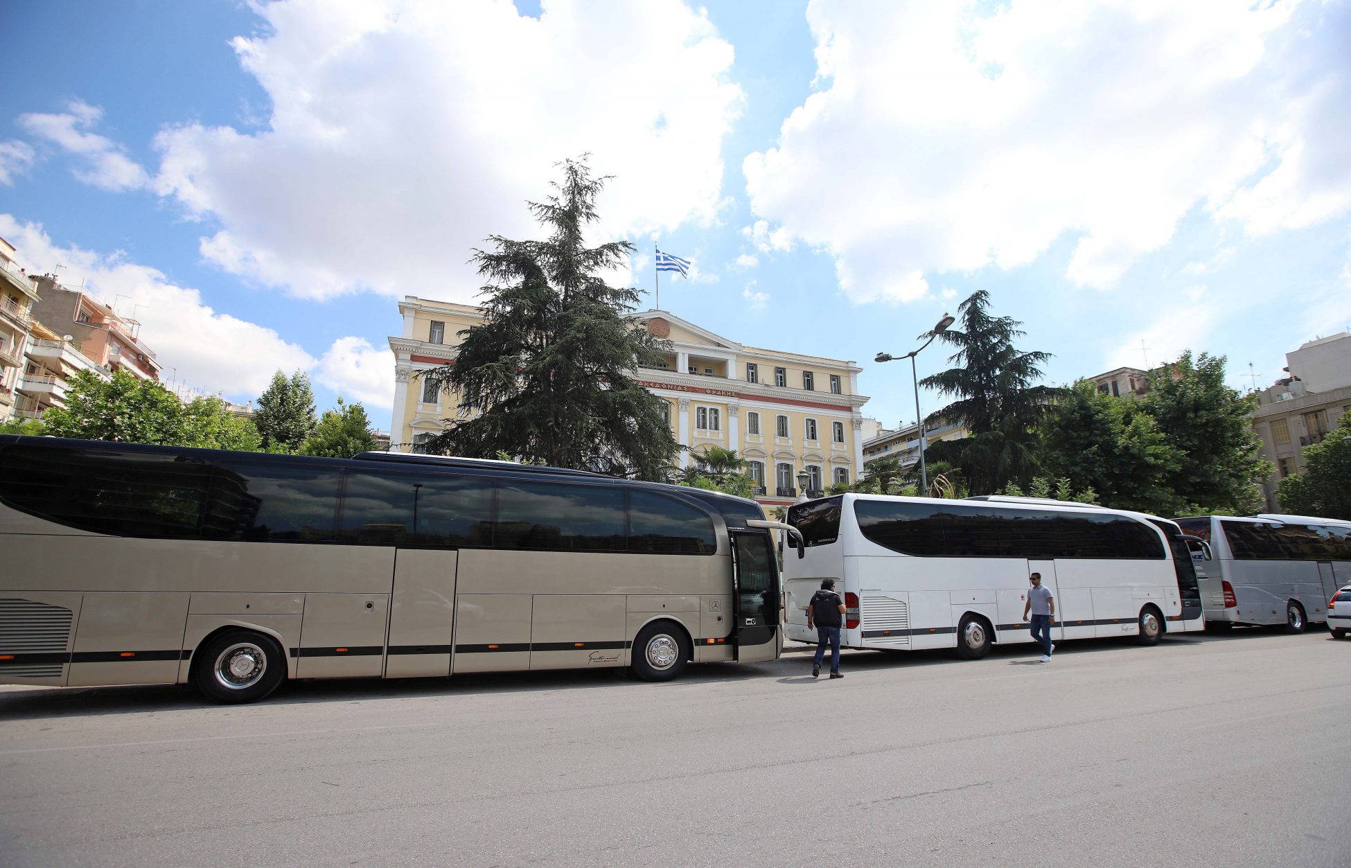 Τέλη κυκλοφορίας: Για ποια οχήματα μειώνονται