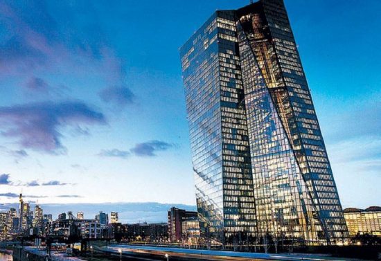 Δράση από την ΕΚΤ και τα κράτη-μέλη της ΕΕ ενόψει επαπειλούμενης ύφεσης ζητούν οι ευρωβουλευτές