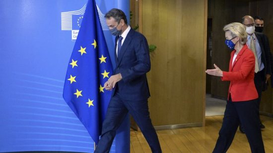 Μητσοτάκης προς φον ντερ Λάιεν: Να επιταχύνετε την παράδοση των εμβολίων Johnson & Johnson και Novavax