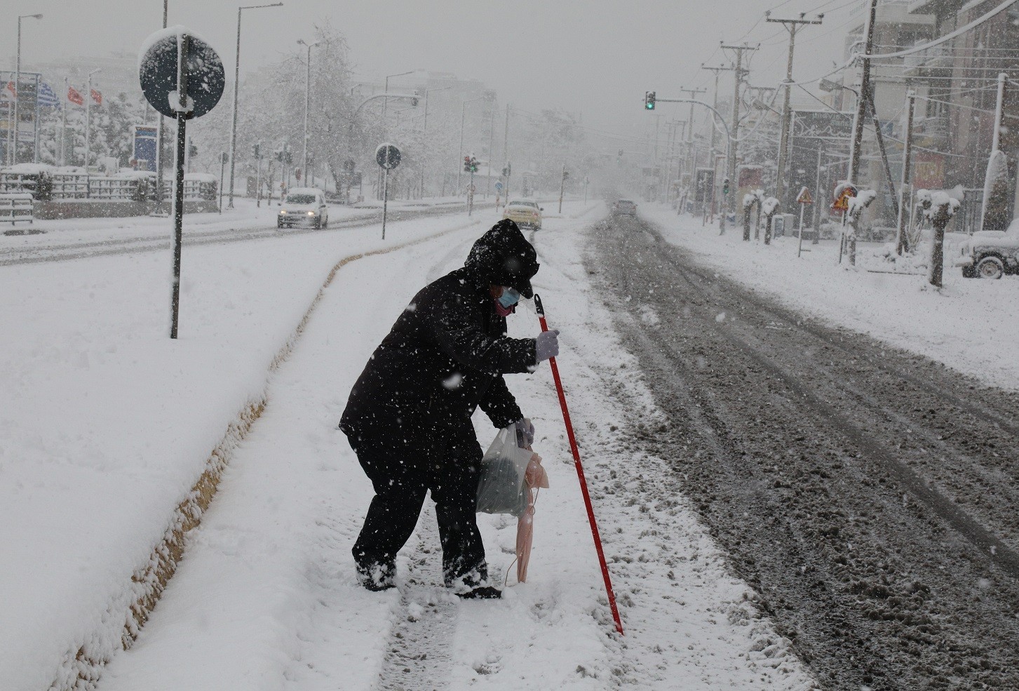 Δύο νεκροί σε Εύβοια και Κρήτη – Εγκλωβίστηκαν λόγω της κακοκαιρίας