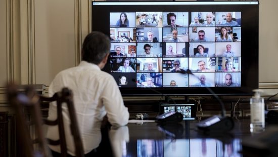 Κορωνοϊός: Την Παρασκευή οι αποφάσεις των ειδικών για άρση περιοριστικών μέτρων