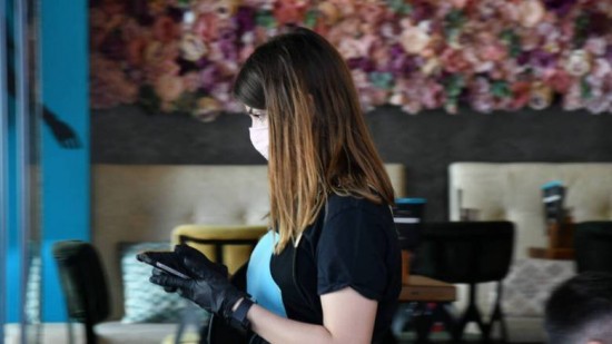 Αναστολές συμβάσεων: Τι ισχύει για τις περιοχές με «βαθύ κόκκινο»