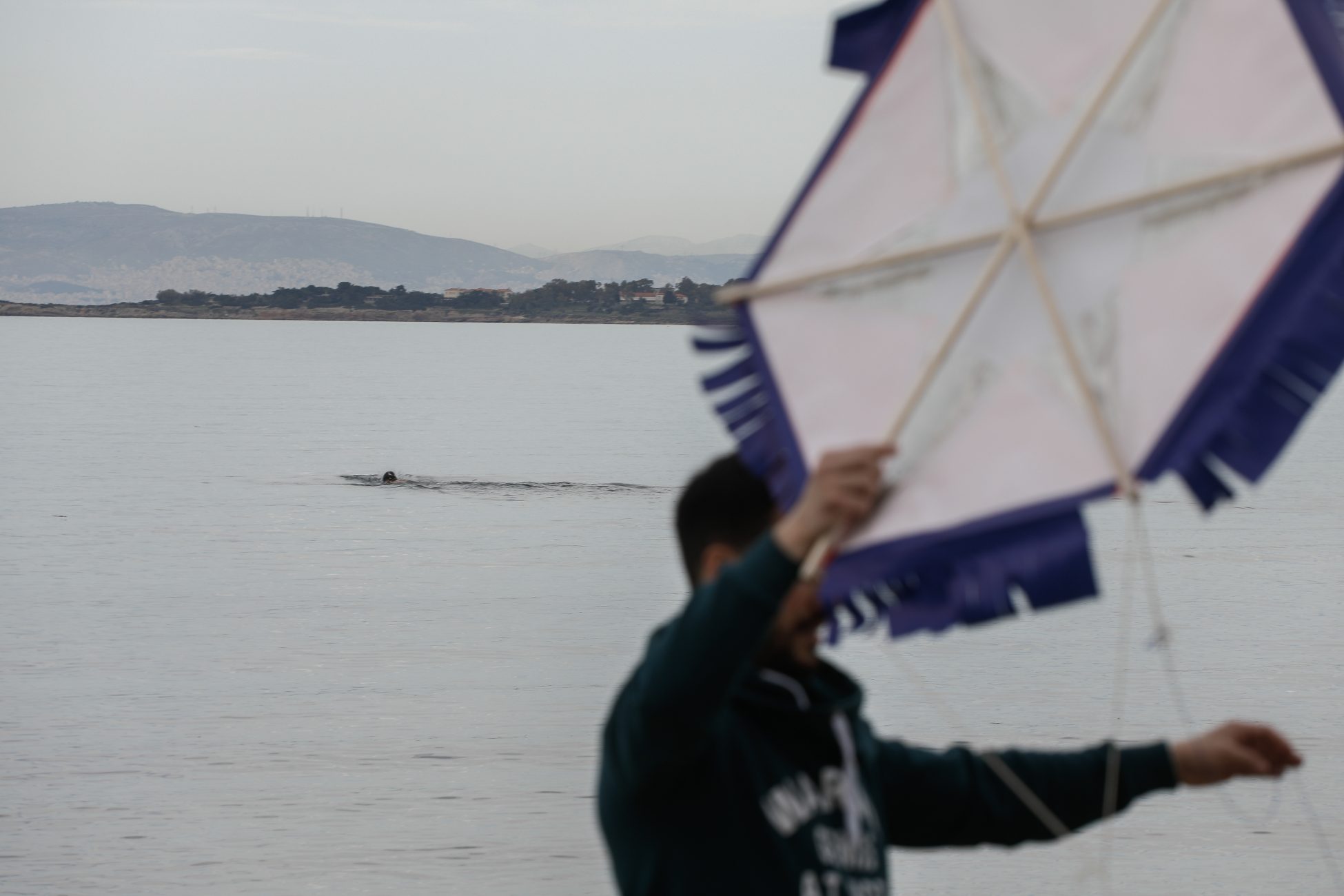 Καθαρά Δευτέρα με ανοιχτά πάρκα και πέταγμα χαρταετού με SMS – Τι ισχύει για τις μετακινήσεις (vid)