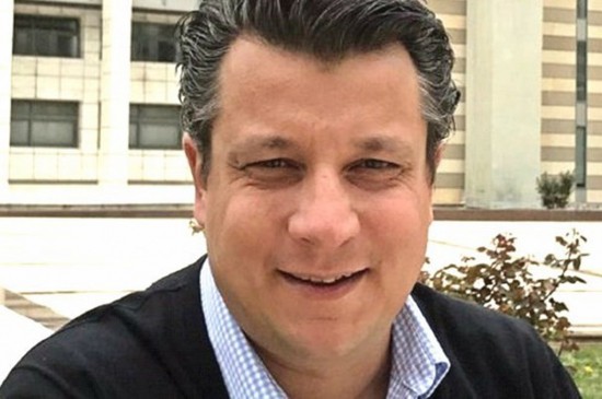 Δερμιτζάκης: 5.000 κρούσματα την ημέρα αν συνεχίσουμε έτσι