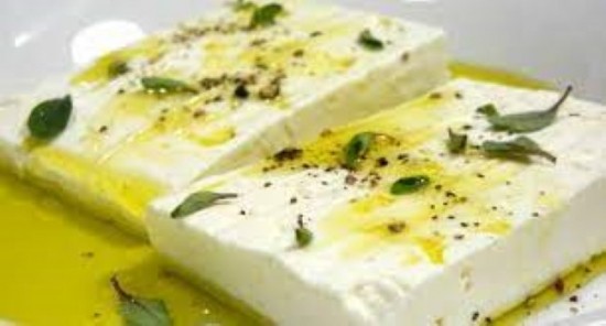 Το 82% των καταναλωτών προτιμάει επώνυμη φέτα