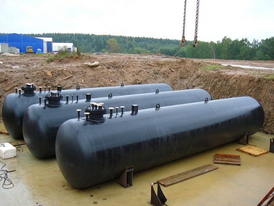 Σολτς: Πρόοδος στις συνομιλίες για την αγορά ντίζελ και LNG και από τα Εμιράτα