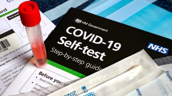 self test: Πώς θα γίνονται τα δωρεάν covid test που προωθεί η Ελλάδα