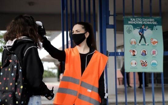 Άνοιγμα σχολείων: Υποχρεωτικό το τεστ Covid για να μπει ο μαθητής στην αίθουσα