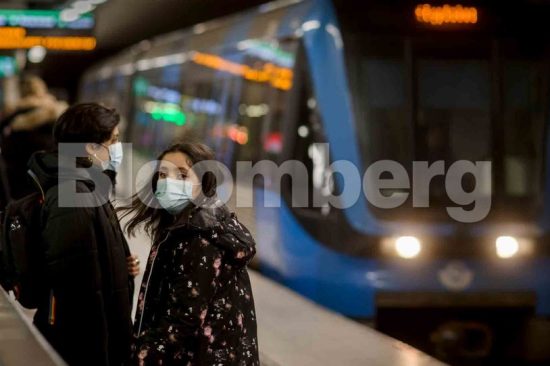 Το τρίτο κύμα έφτασε: Διπλάσια τα κρούσματα κορωνοϊού στη Στοκχόλμη μέσα σε μια εβδομάδα
