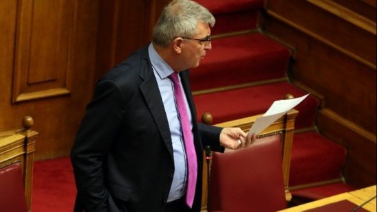 Τσακλόγλου: Συνάντηση με την Ομοσπονδία των Εργαζομένων στον Επισιτισμό και τον Τουρισμό