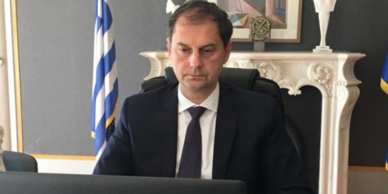 Θεοχάρης: Τι μέτρα ζητά για τον τουρισμό – Επιστολή στον Επίτροπο Τ. Μπρετόν