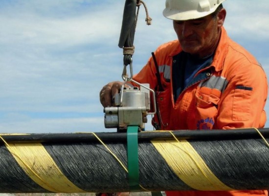 «Πέφτουν τα μπετά» για τη διασύνδεση Κρήτης-Αττικής