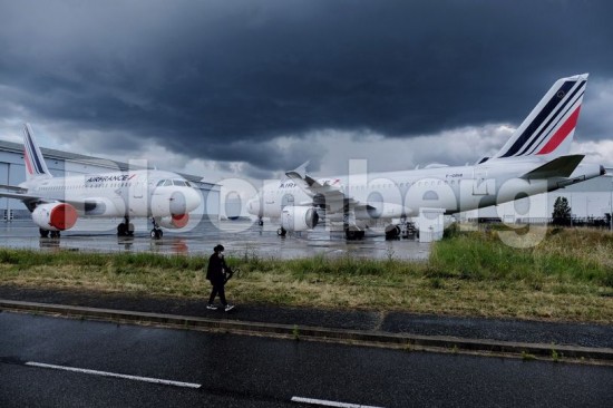 Air France-KLM: «Φιλί ζωής» €4 δισ. από την Κομισιόν για τη διάσωσή της