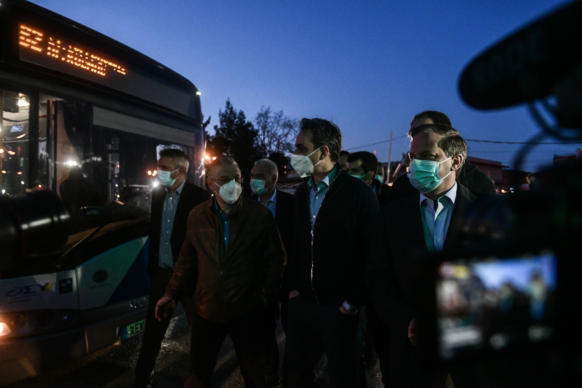 Στους δρόμους της Αθήνας τα πρώτα λεωφορεία με leasing- Στο αμαξοστάσιο του ΟΣΥ ο Μητσοτάκης