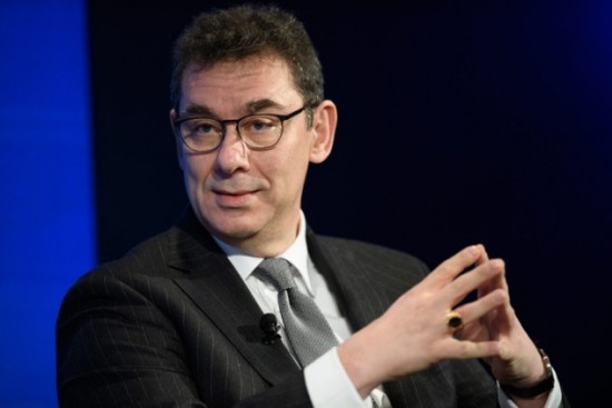 Άλμπερτ Μπουρλά: Από τη Θεσσαλονίκη στην κορυφή της Pfizer