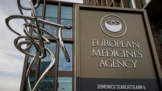 EMA: Να μην λάβουν τη δεύτερη δόση από το εμβόλιο Astra Zeneca όσοι παρουσίασαν θρόμβους μετά την πρώτη