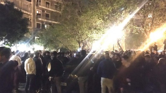 Δερμιτζάκης: Υπέρ του ανοίγματος της εστίασης – Ίσως έτσι σταματήσουν τα κορωνοπάρτι