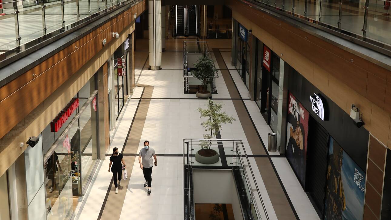 Ανοιχτά με click inside εμπορικά κέντρα, εκπτωτικά χωριά, κέντρα αισθητικής