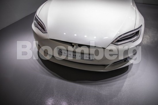 Tesla: Κατρακυλά η μετοχή της μετά το θανατηφόρο ατύχημα