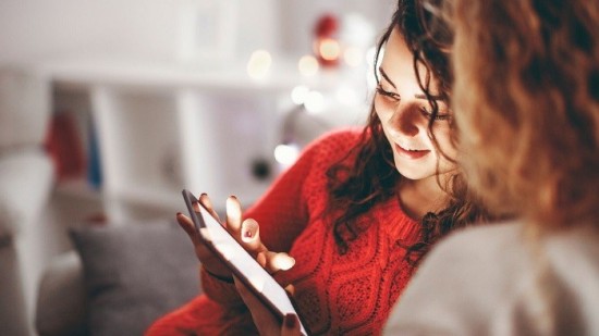 Vodafone: Συμμετέχει στο πρόγραμμα «Ψηφιακή Μέριμνα» για voucher 200 ευρώ για laptop ή tablet